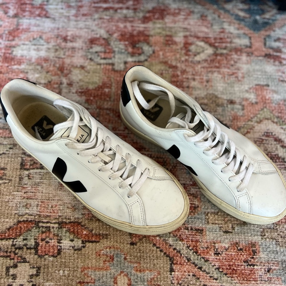 Womens vejas esplar sneaker size 9 - white/black